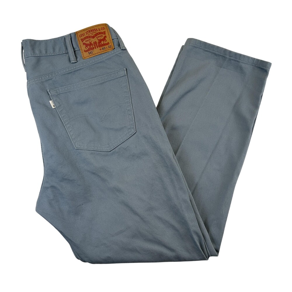 Levis 541 Jeans Mens 40x31 Medium Blue Denim Athletic Tapered Zip Fly Stretch